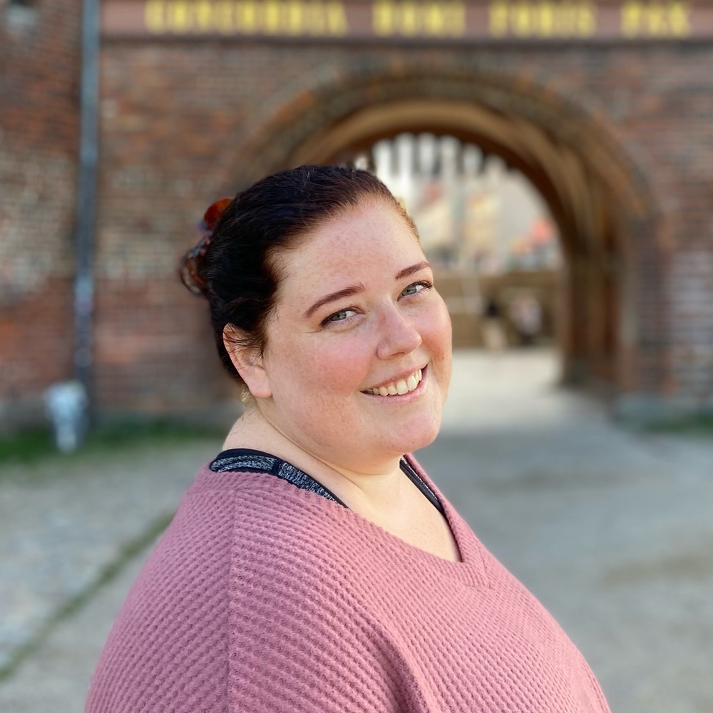 Meet your Posher, Madeline